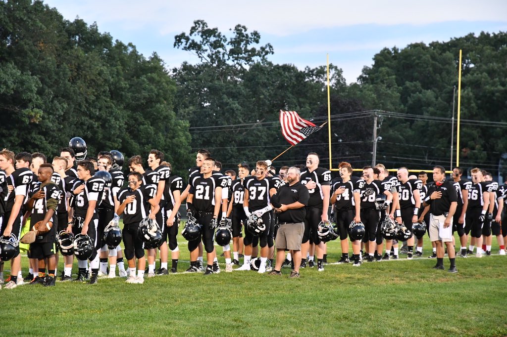 BlackholeLhs's tweet image. 🏈season starts Friday get loud. Whiteout. Bring back the best student section in the state. #noexit‼️ ... gonna be nice to start the season 1-0.. #easyclaps