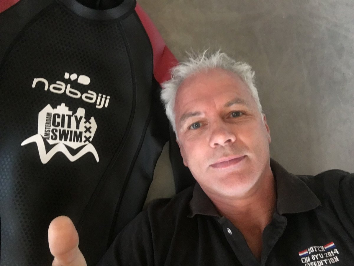 wilcovanrooijen's tweet photo. Zo dat was de laatste zwemtraining voor as weekend #CitySwimAmsterdam voor #ALS. Fun voor het goede doel! #ZinIn #Interbest https://t.co/VUeN5dE4a8