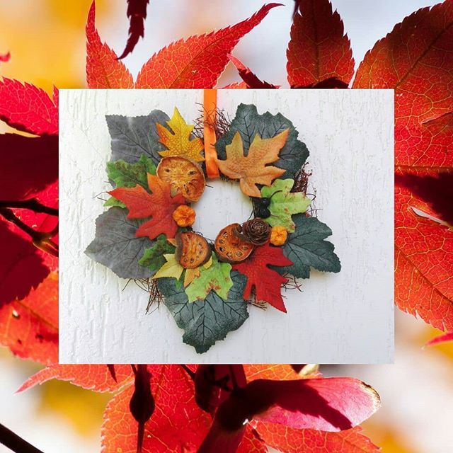Welcome September with this decor and its wonderful colors! 
One-of-a-kind in my store.
.
.
.
#flowerstagram #housebeautiful #porchpassion #fallwreath  #makehomeyours #floralstyling #cottagestyle #floralcreativity #natureinthehome #homestyle #handmadeini… ift.tt/2Q03zFD