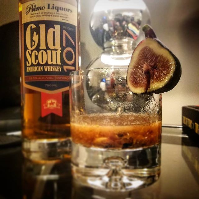 IamBartleby's tweet image. #figfashioned 
#muddle 1/2 large chopped fig, 1 tsp brown sugar &amp;amp; 2 dashes #aromaticbitters in a rocks glass. 
Add ice &amp;amp; slowly stir in 2 oz #bourbon.
Garnish with the remaining 1/2 fig. ift.tt/2PyYOSi