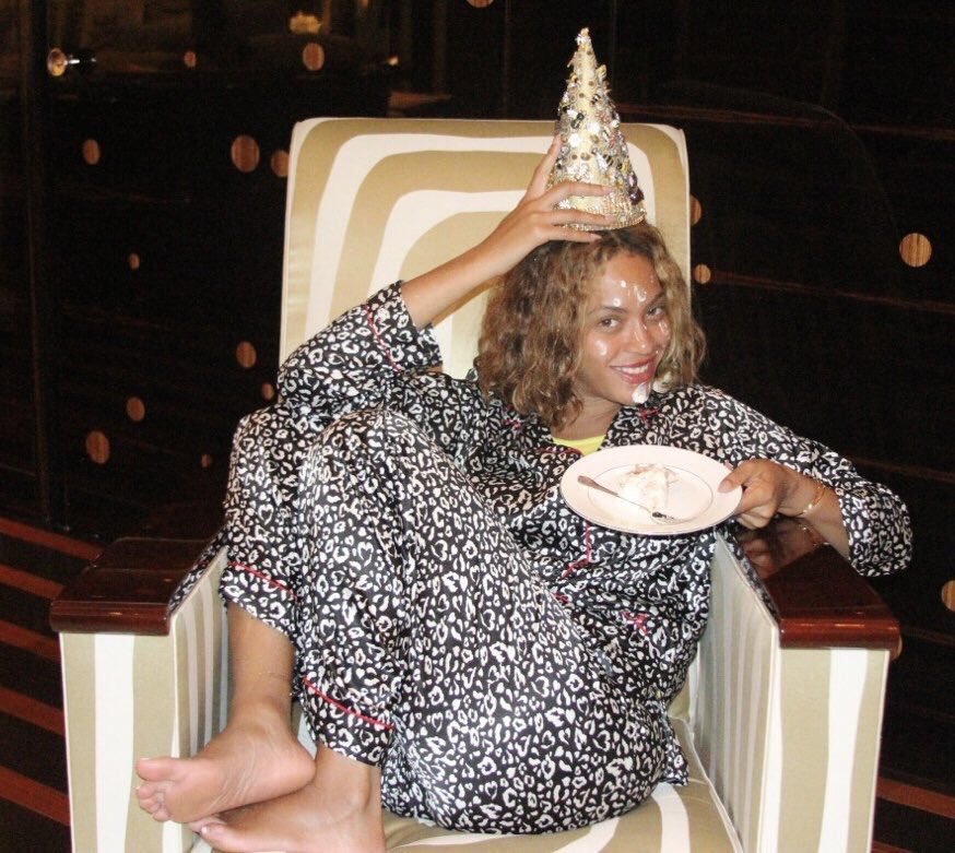 Happy birthday to Beyoncé the best bitch to ever live ilysm 