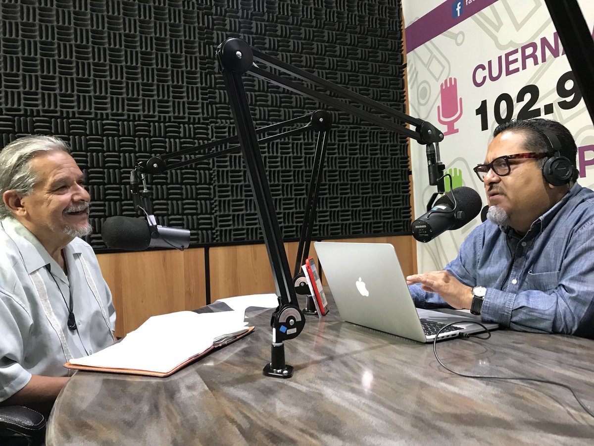 RTvMorelos's tweet photo. #AlAire 📻 | En el #Homosampler de @PacoLopezGalvez nos visita José Manuel Galván, para platicarnos sobre las tandas culturales en la #FeriaDeTlaltenango 2018.
📻102.9, 100.5, 90.9FM y 1390AM
🌐https://t.co/BlIVtfeki4 https://t.co/lMrlSUfqDw