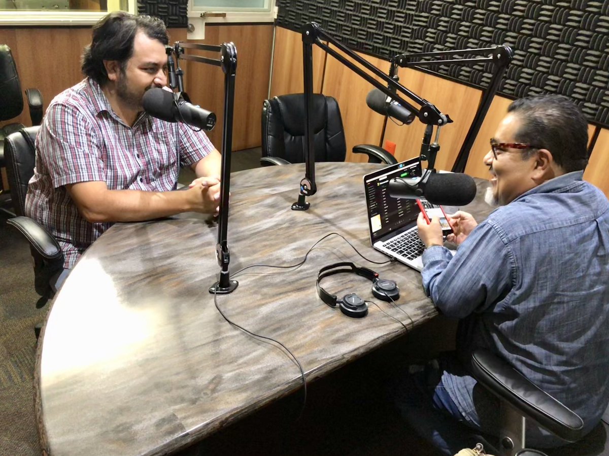 Universal1029's tweet photo. Acompaña a @PacoLopezGalvez en el #Homosampler estamos platicando con Michel Ramos, organizador del Pet Festival Tepoztlán 2018. Una celebración del amor entre los animales y nosotros. https://t.co/85Ih2WakMk
