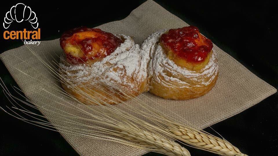Si te gusta el #PanDulce tienes que probar nuestro delicioso #Ocho. #YoSoyCentral #CentralBakery