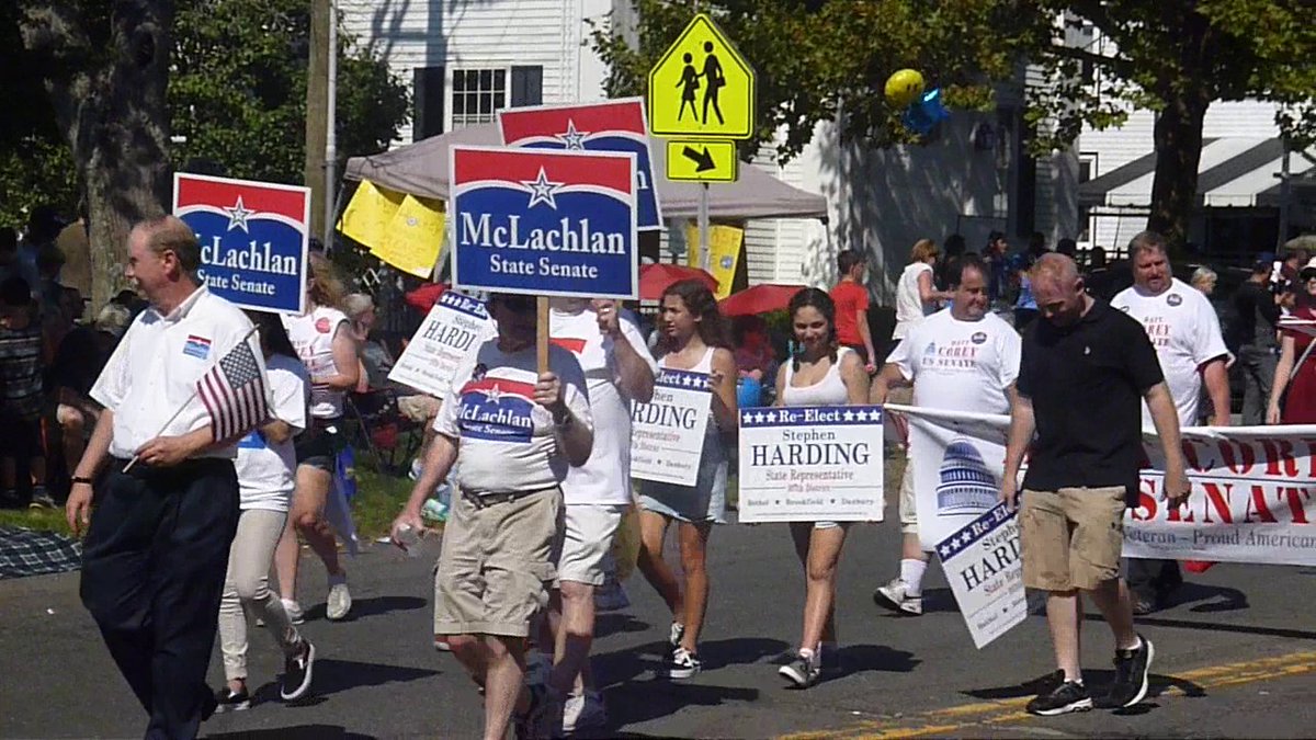 QOTDCT's tweet image. #RecentEvents #NewtownLaborDayParade #NLDP #Politicians #LaborDay:

[1] @SenatorMike and @RepHarding107
[2] @ToniBoucher and @MattCoreyCT
[3] @Santos4Congress
[4] @SusanHatfield