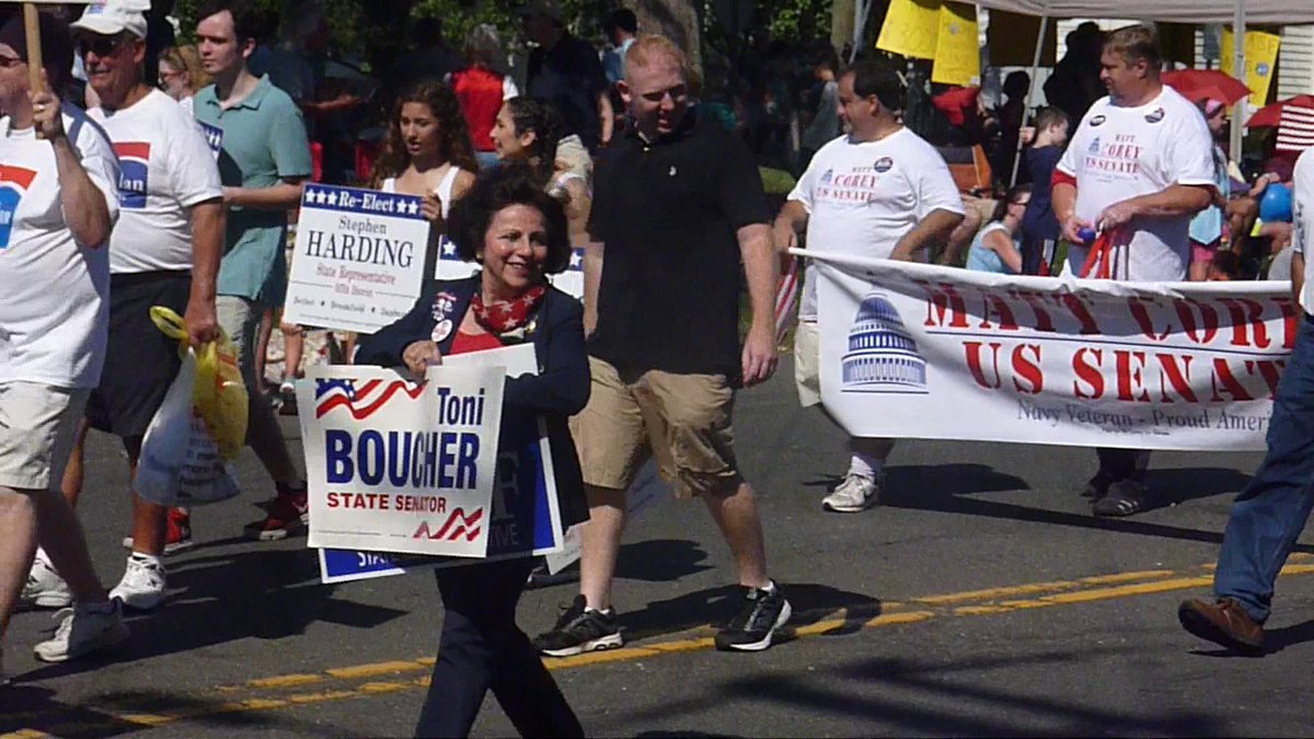 QOTDCT's tweet image. #RecentEvents #NewtownLaborDayParade #NLDP #Politicians #LaborDay:

[1] @SenatorMike and @RepHarding107
[2] @ToniBoucher and @MattCoreyCT
[3] @Santos4Congress
[4] @SusanHatfield