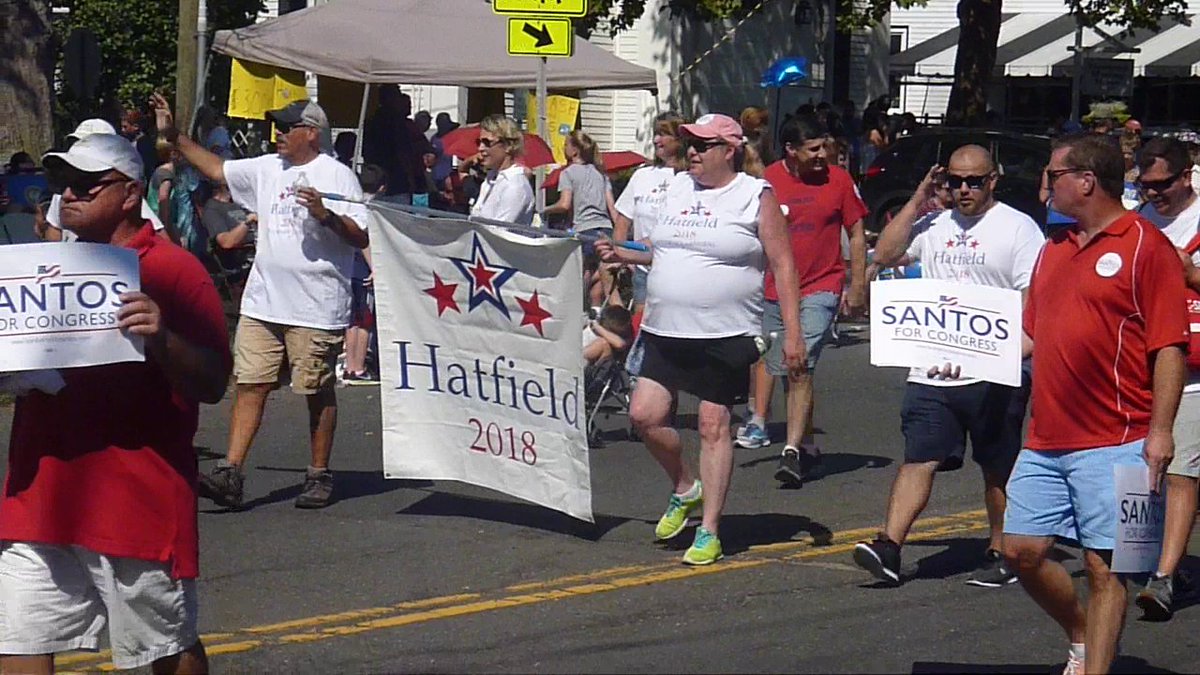 QOTDCT's tweet image. #RecentEvents #NewtownLaborDayParade #NLDP #Politicians #LaborDay:

[1] @SenatorMike and @RepHarding107
[2] @ToniBoucher and @MattCoreyCT
[3] @Santos4Congress
[4] @SusanHatfield
