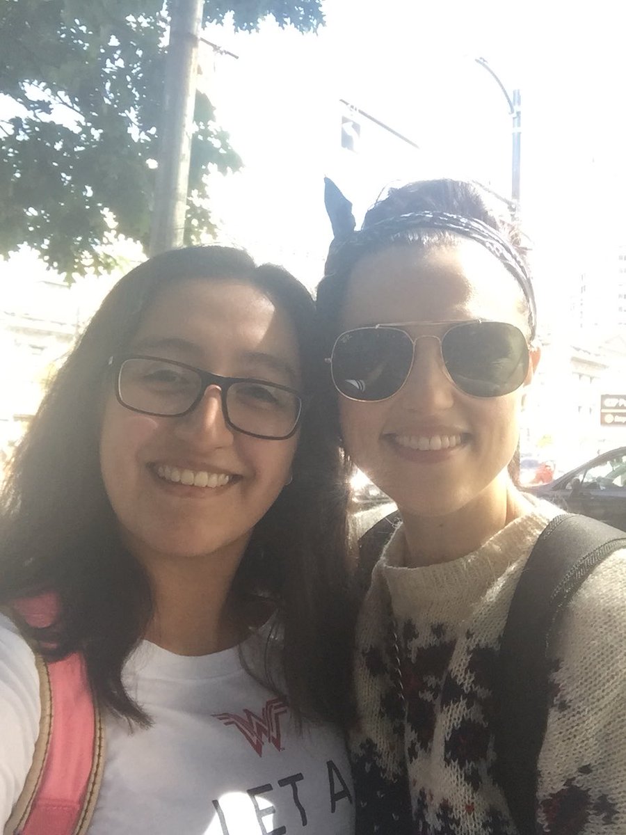 Asgdfnkslfkfjsl 
I met Katie McGrath 💀 she was with Oisin and I love them both