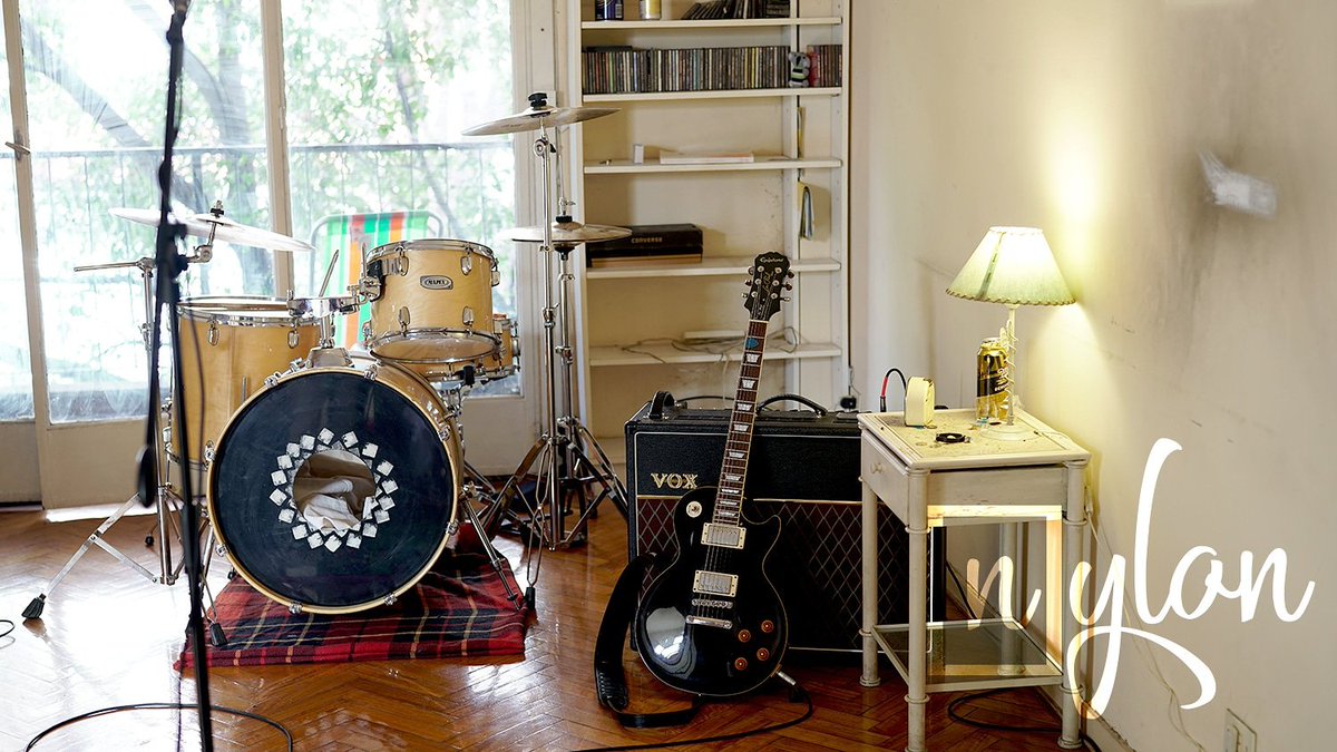 Buena semana gente! Mañana tendremos novedades con respecto a lo que se viene 💪. De movida los invitamos a ver nuestro primer videoclip🎬📽 (link en bio) y a seguirnos en nuestras redes… búsquennos como Nylonrockoficial

#rocknacional #rocknacionalargentino #argentina🇦🇷 #rock