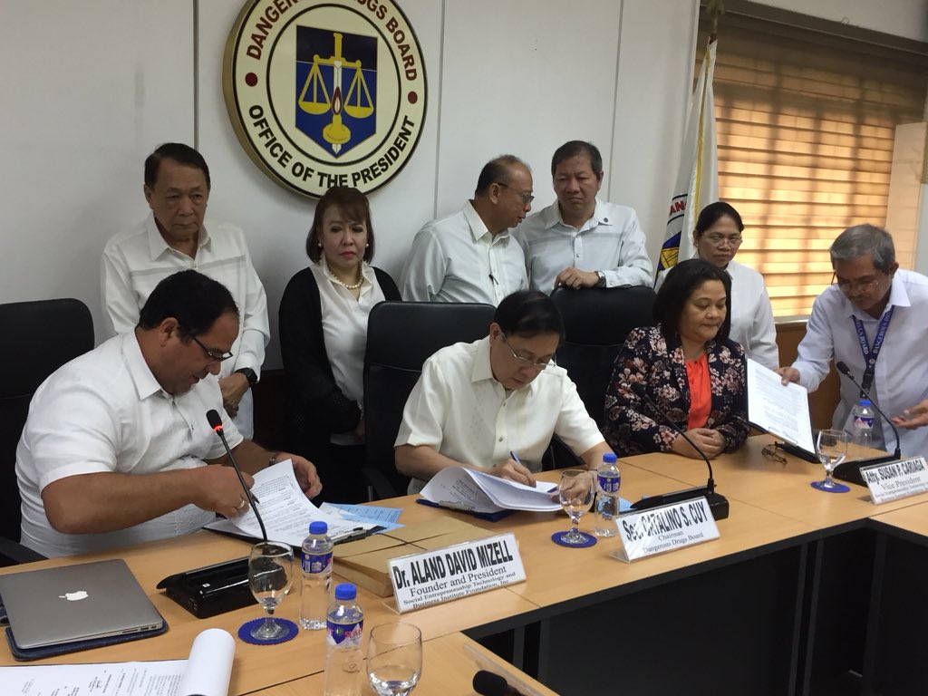 DDBgov's tweet photo. The Dangerous Drugs Board entered into a Memorandum of Agreement with the Social Entrepreneurship Institute as a commitment to the institutionalization of the Education Behind Bars Program yesterday at DDB Main Conference Room. #DDB #MOASigning https://t.co/LVJOC8G0a7