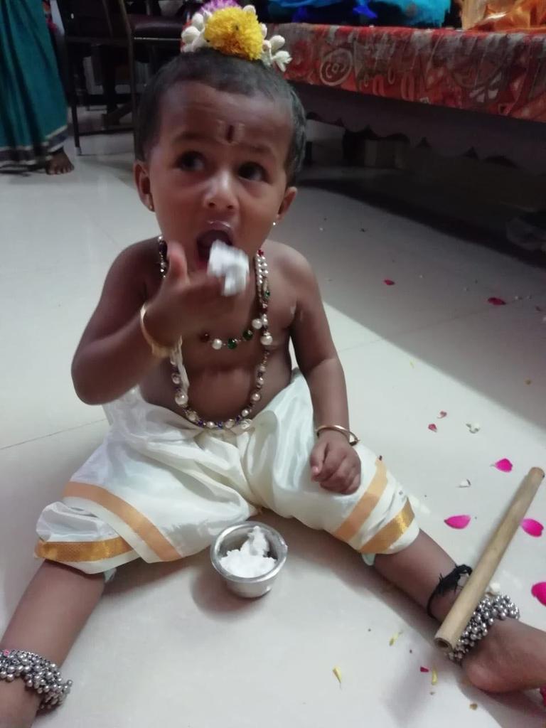 SrinivasanN01's tweet photo. My cute Radhe and little Krishna..My lovable and dear one..  #KrishnaJanmashtami2018 https://t.co/eNtfasMHZo