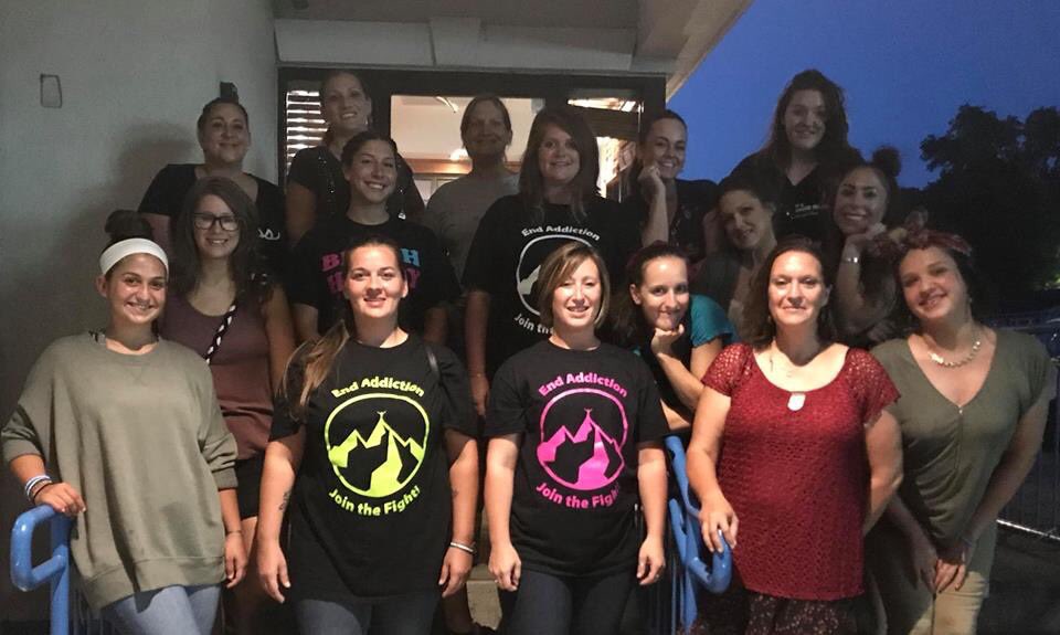 tcrhodeisland's tweet photo. Ending a very long hard working Labor Day Weekend with a BLESSING Dinner at Athens  💙💙💙
Love and Appreciate our Ladies! https://t.co/88eAP3YVUQ