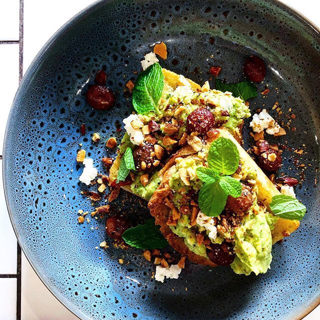 | SMASHED AVO |
.
Smashed avo on house made ciabatta with @udderdelightscheese goats curd, roasted grapes and toasted almonds ift.tt/2wE0CBD