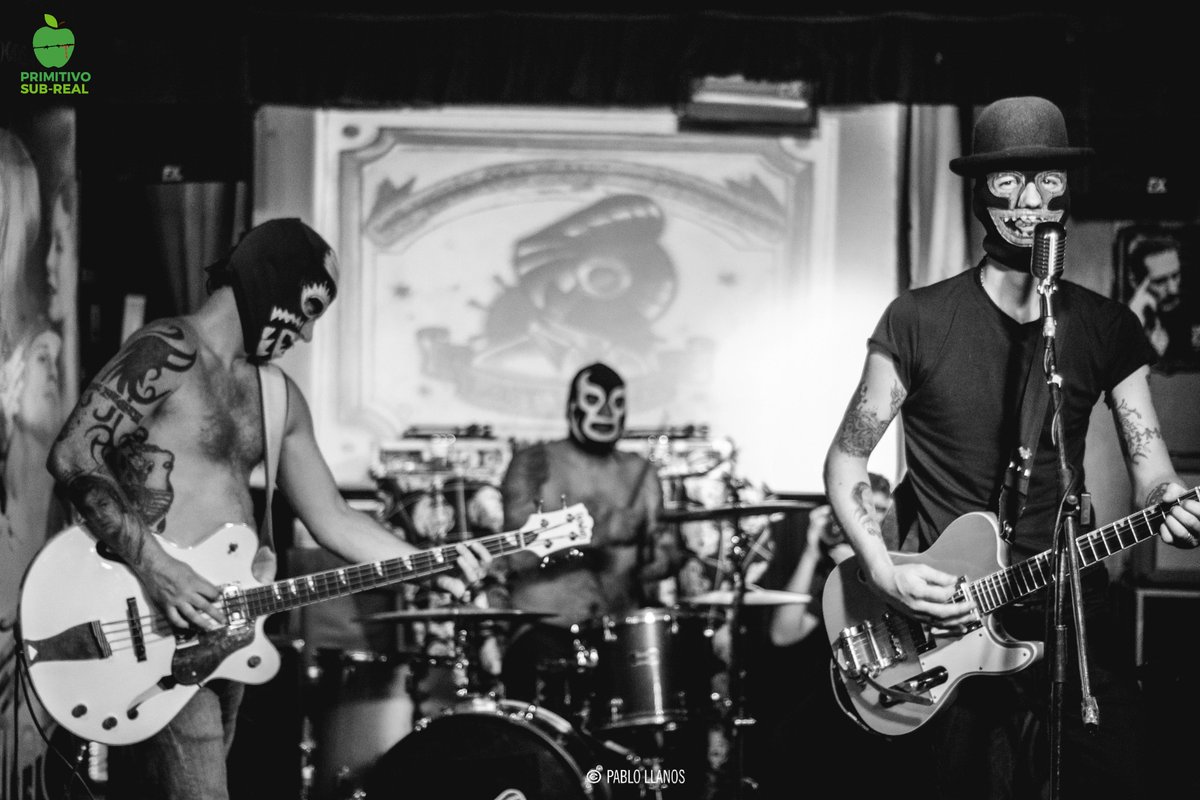 Comida_deGusano's tweet photo. #Musica | #Mendoza

#LosYetisconJeans presentaron el pasado sabado su 7mo disco "Lost Vinilos" con los clasicos del rock reversionados.

📷 @PabloLlanos90 

Galeria completa en https://t.co/L5JSMagEZN

🍏#PrimitivoSubReal Voz y Cultura https://t.co/VJcTxL0Jqr