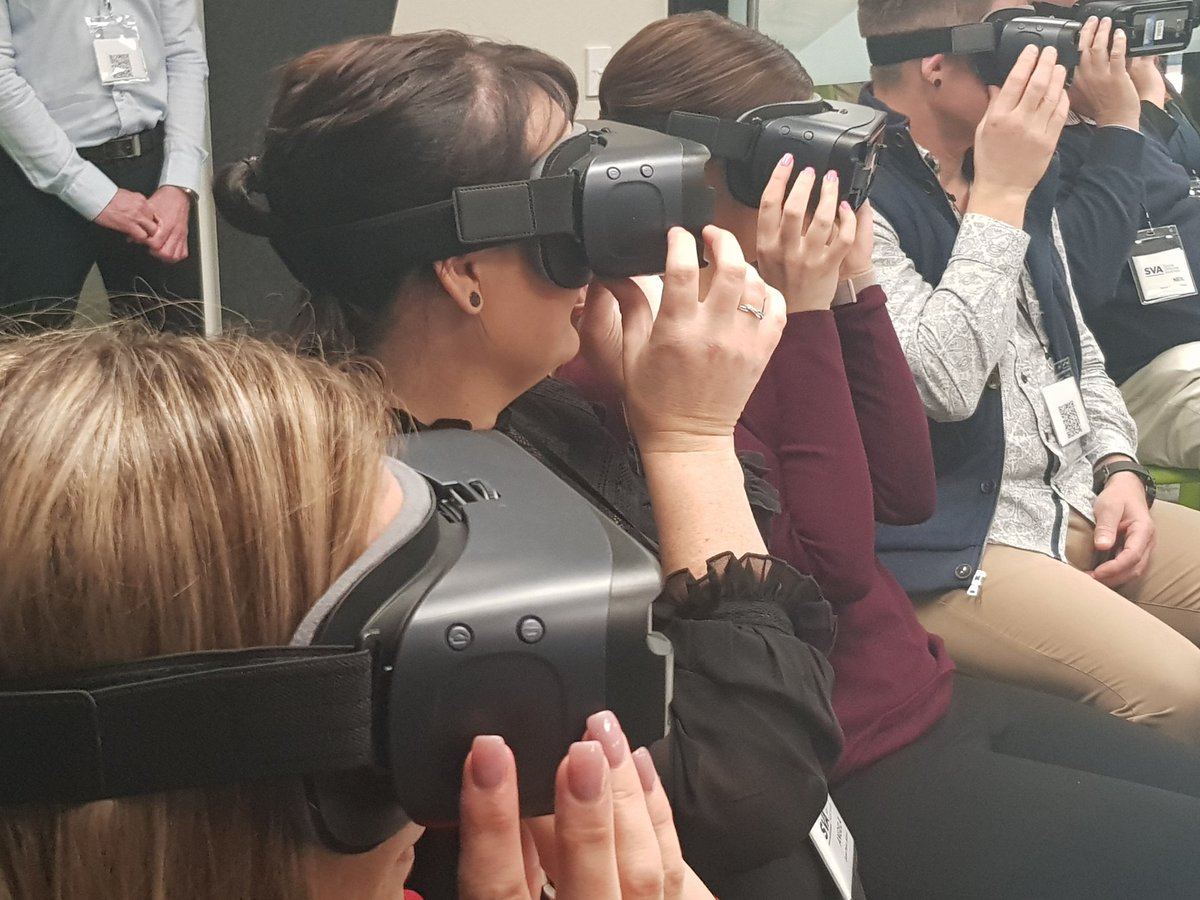 CridgeSuzanne's tweet photo. @Social_Ventures #TheConnectionSVA #TLGSVA awesome VR using collaborative platforms https://t.co/QEoFbU3VTV