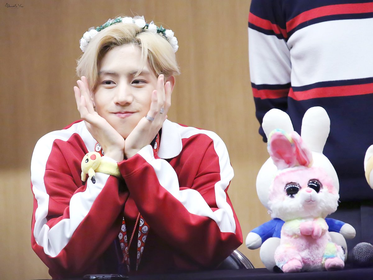 AdorableYou0904's tweet photo. Happy birthday .🎂🎊🎈 
Wish you happy,healthy and dream come true.❤️❤️❤️
@mtuan93
#GOT7 #갓세븐 #Mark #마크 https://t.co/UKpQTAbVqX