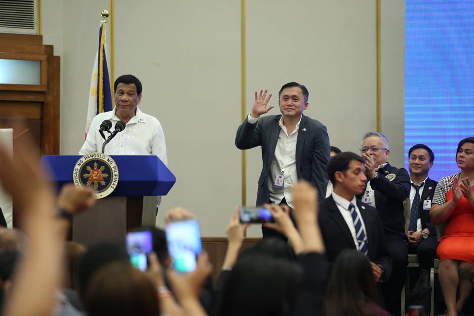radyopilipinas1's tweet photo. President Rody Duterte meets with around 1,400 overseas Filipino workers (OFWs) who greeted him and the Philippine delegation with loud cheers at the Ramada Hotel in Jerusalem on September 2, 2018. | via  @pcoogov https://t.co/DxjMWwkEUM
