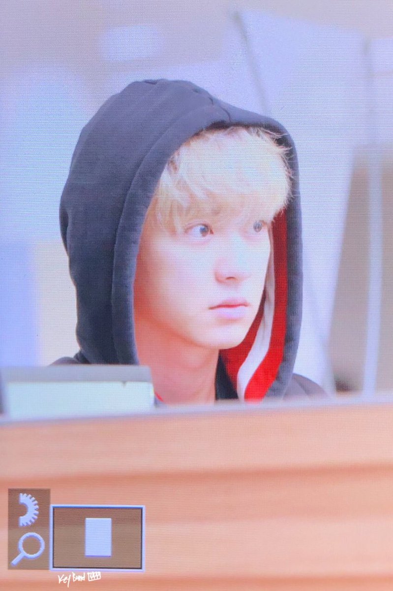 KBoard1127's tweet photo. #chanyeol #찬열 180904  ICN✈️✈️✈️   Cute！！！！！😭😭😭😭��� https://t.co/z7J5tRRqkU