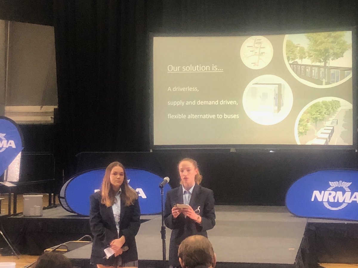 Sydney Secondary College Leichhardt presenting their #mobiletrainattachment #YES2018s <a href="/SSC_Leichhardt/">SSC_Leichhardt</a>