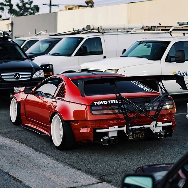 DriftStickers's tweet photo. Fairlady ♥ 📸 @kazuo_wfc 👉 @pakmanz out
.
.
.
.
#z32 #300zx #FAIRLADY #driftslap #driftstickers #nissan #cambergang #low #drift #stance #stancenation #schassis #japan #jdm #tires #toyotires #driftstickers #jdm #_schassis #silviarepublic #superstree… https://t.co/0apMMx4Ud0 https://t.co/7gjh34e3yH