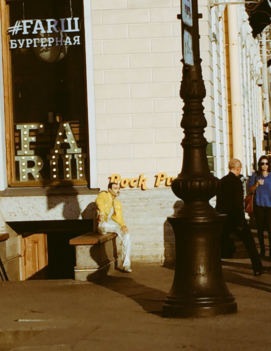 borisKmedia's tweet photo. #FREDDIEFORADAY #FreddieMercury on the streets of #StPetersburg https://t.co/0LTnWNih9v