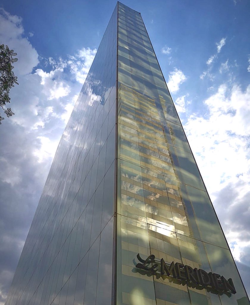 Not event the sky is the limit.⛱