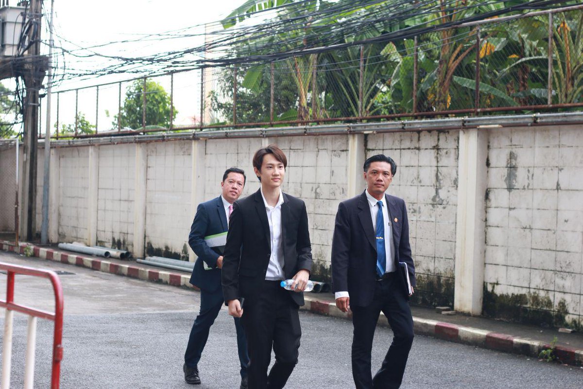 #กัปตันชลธร เดินทางมาถึงศาลแล้วพร้อมทนาย เมื่อเวลาประมาณ 08.00 น. หลังศาลนัดไกล่เกลี่ยอดีตแฟนสาว #มิ้งศวภัทร #มิ้งโป๊ะแตก #kapook