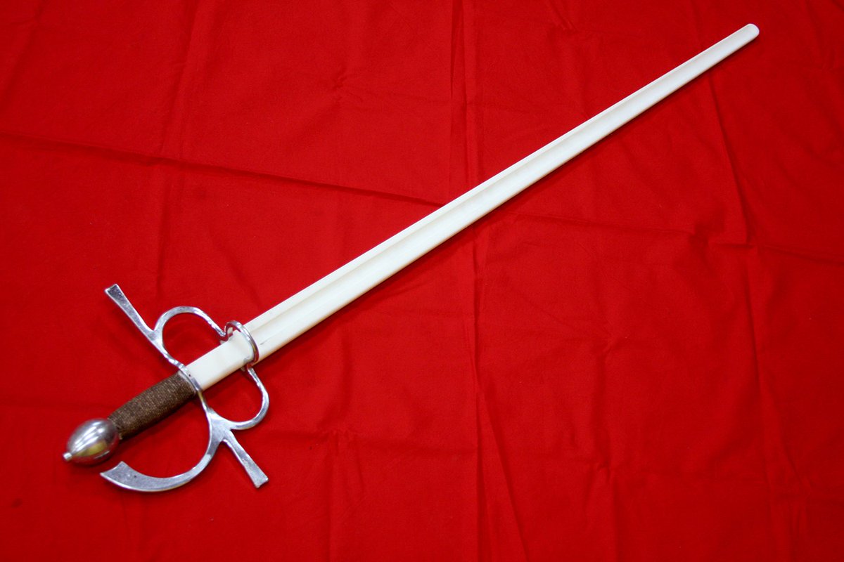 キャッスル ティンタジェル 鎧 甲冑 西洋剣術 アーマードバトル ショップからのお知らせ Blackfencerの西洋剣が入荷しました ブランドマークのようなナックルガードが格好良い片手剣です このサイドソードにも本物と同様 刀身に溝が彫られ