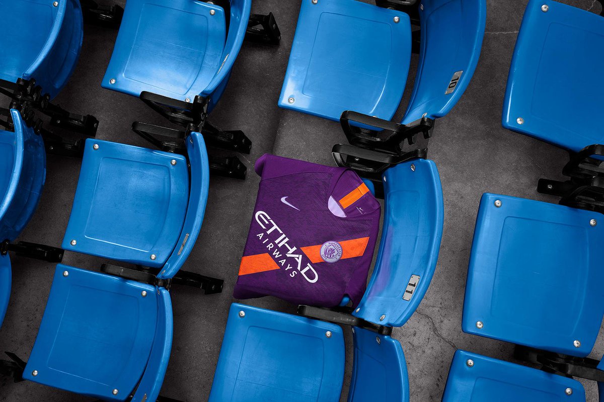 brfootball's tweet image. Manchester City release their brand new 2018/19 third kit 📸