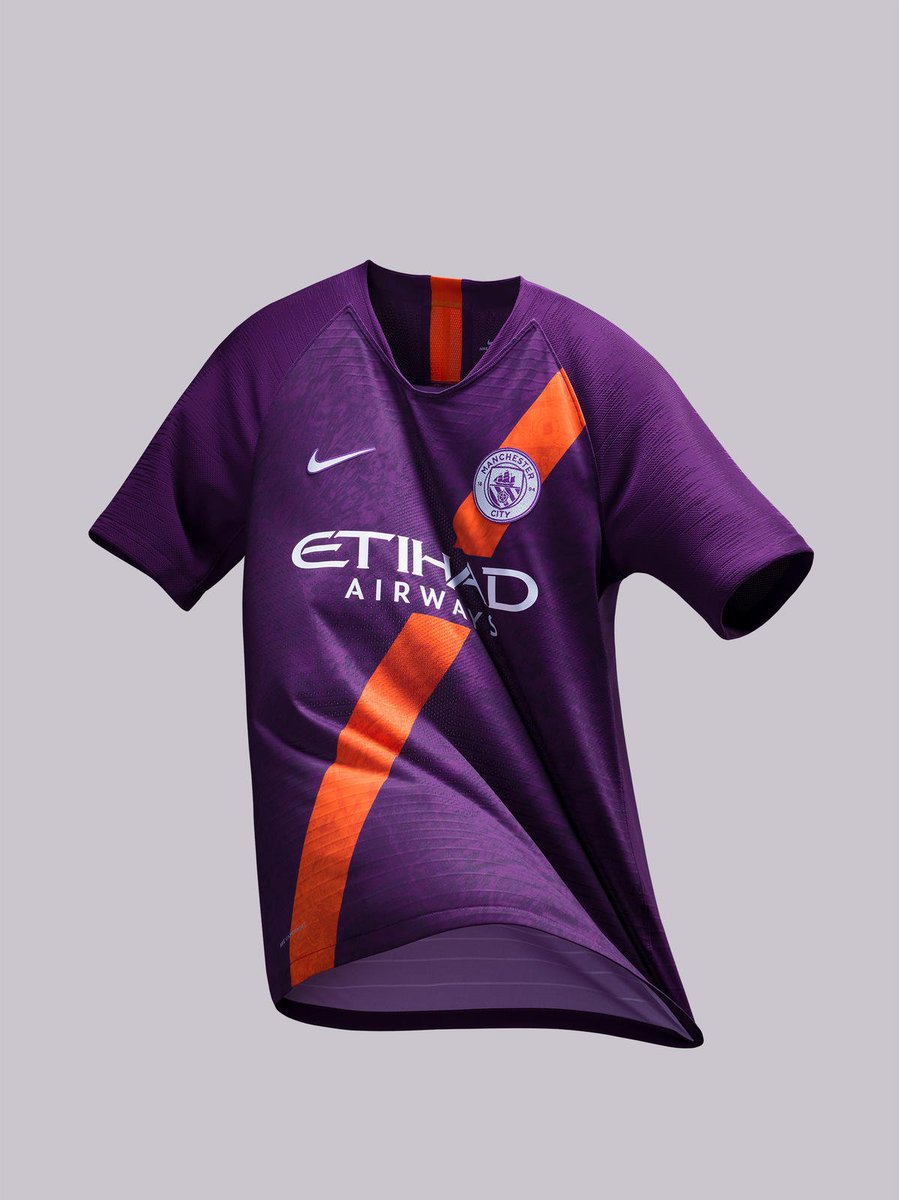 brfootball's tweet image. Manchester City release their brand new 2018/19 third kit 📸