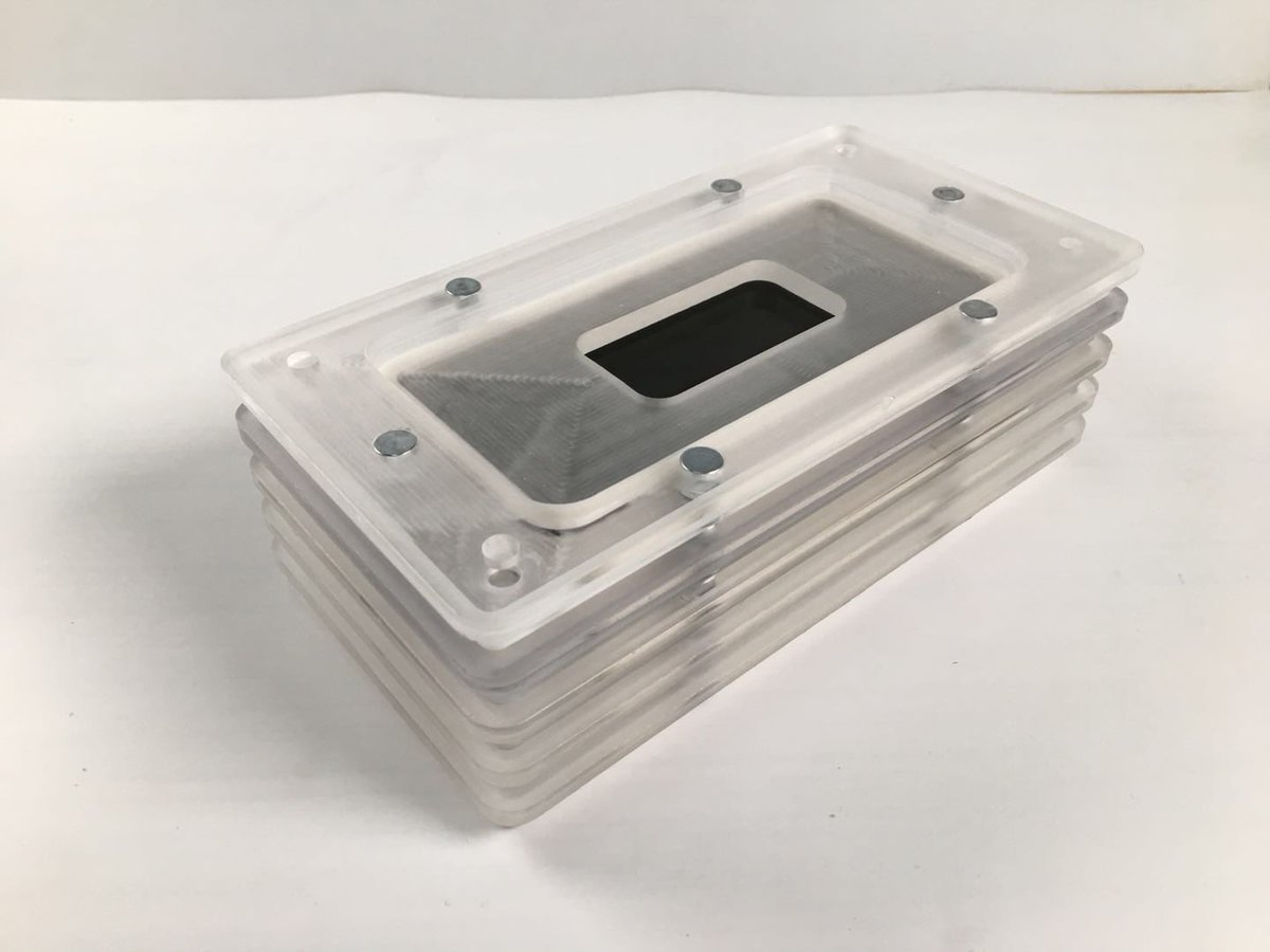 VictoriaSunl's tweet photo. iPhone X frame lamination mold,it can achieve frame lamination alone,no need any equipment, fast and convenient to do it. https://t.co/dRqyPU9qCw