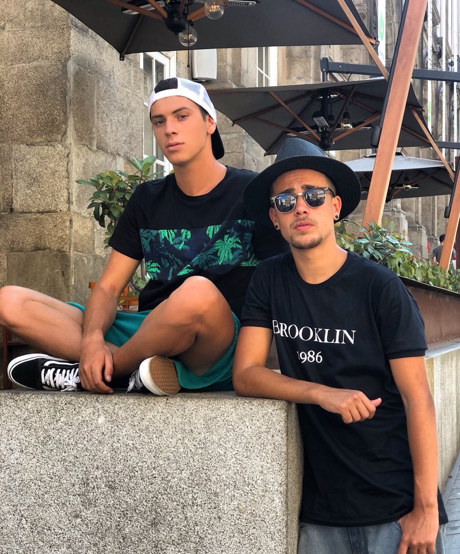 luismyprecious's tweet photo. [MINHA OPINIÃO]n fiz esse fc pra ganhar curtidas e nem seguidores e principalmente ser seguido por vc sem que vc gostasse do conteúdo
Mas EU n acho certo dizer que vai chamar na dm,seguir e talz e n cumprir🤙🏻 mas te amo @LuisMariz 🖤#LuisMariz #MPN https://t.co/xAvK08uivt