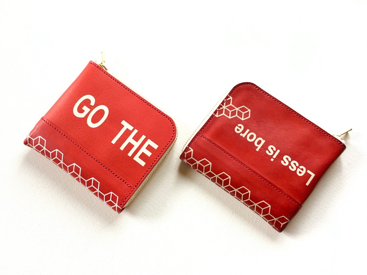 K_LIMDESIGN's tweet photo. LIM DESIGN のL zip small wallet
左(L) : 新品
右(R) : 半年使用
使う度に色の深みが増し、ツヤもでてきます。自分ならではの味を楽しんでください。
オンラインストア
https://t.co/bo55rqeoS7
#LIMDESIGN #リムデザイン https://t.co/K3PT8yZcO3