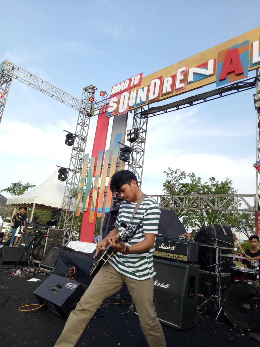 WEARESCO POPPUNK tweet media
