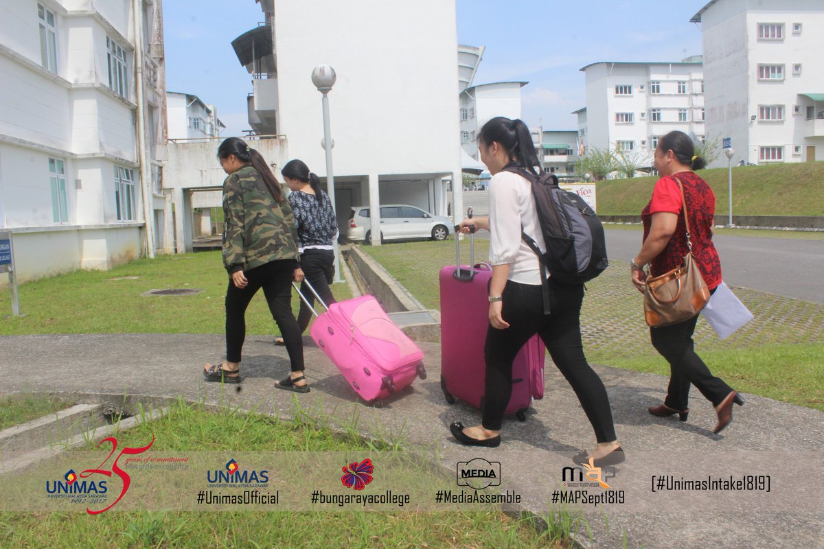 MAPUNIMAS's tweet photo. Hari kedua pendaftaran di Kolej Bunga Raya, Unimas, 4 September 2018, Photo by Raja Nur Azida Raja Mamat @kingzeyda / Media MAP/MIP,
Celebrating UNIMAS 25 years of Excellence!
#UNIMAS25
#UNIMASofficial
#UNIMAS
#UNIMASintake1819
#MediaAssemble https://t.co/a1oAbtSDI7