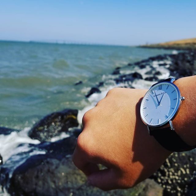 11ishofficial's tweet photo. Hard work is a necessary habit in order to excel towards success. That doesn't mean you can't have time off!
Happy #laborday! 
#20percentoff #affordableluxury #sweatequity #oceanview #chillin #dayoff https://t.co/zqTPtVF0cv