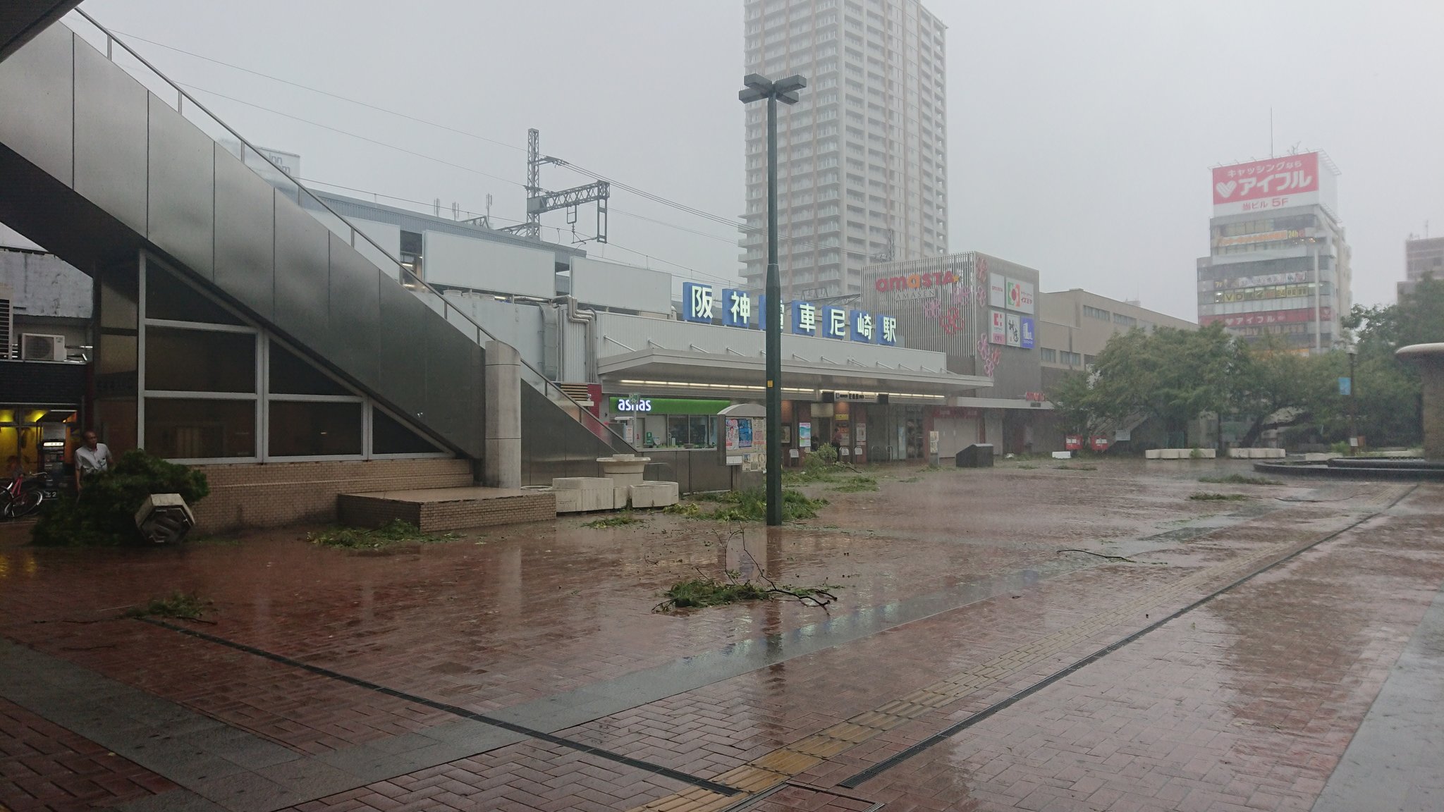 阪神尼崎駅 Twitter Search Twitter