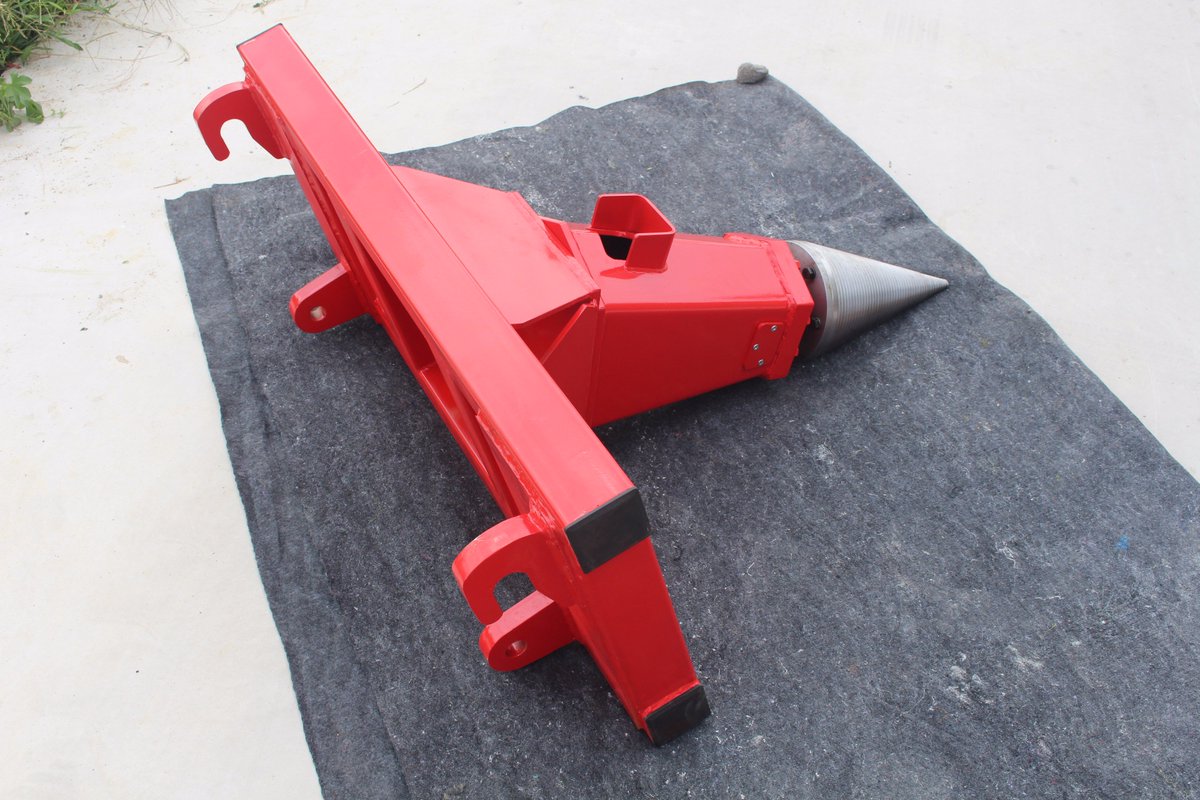 Monica13239609's tweet photo. Cone log splitter - rima1@rimamach.com #logsplitter #forestry #machine #woodprocessor #logsaw https://t.co/n6fDD4uyus