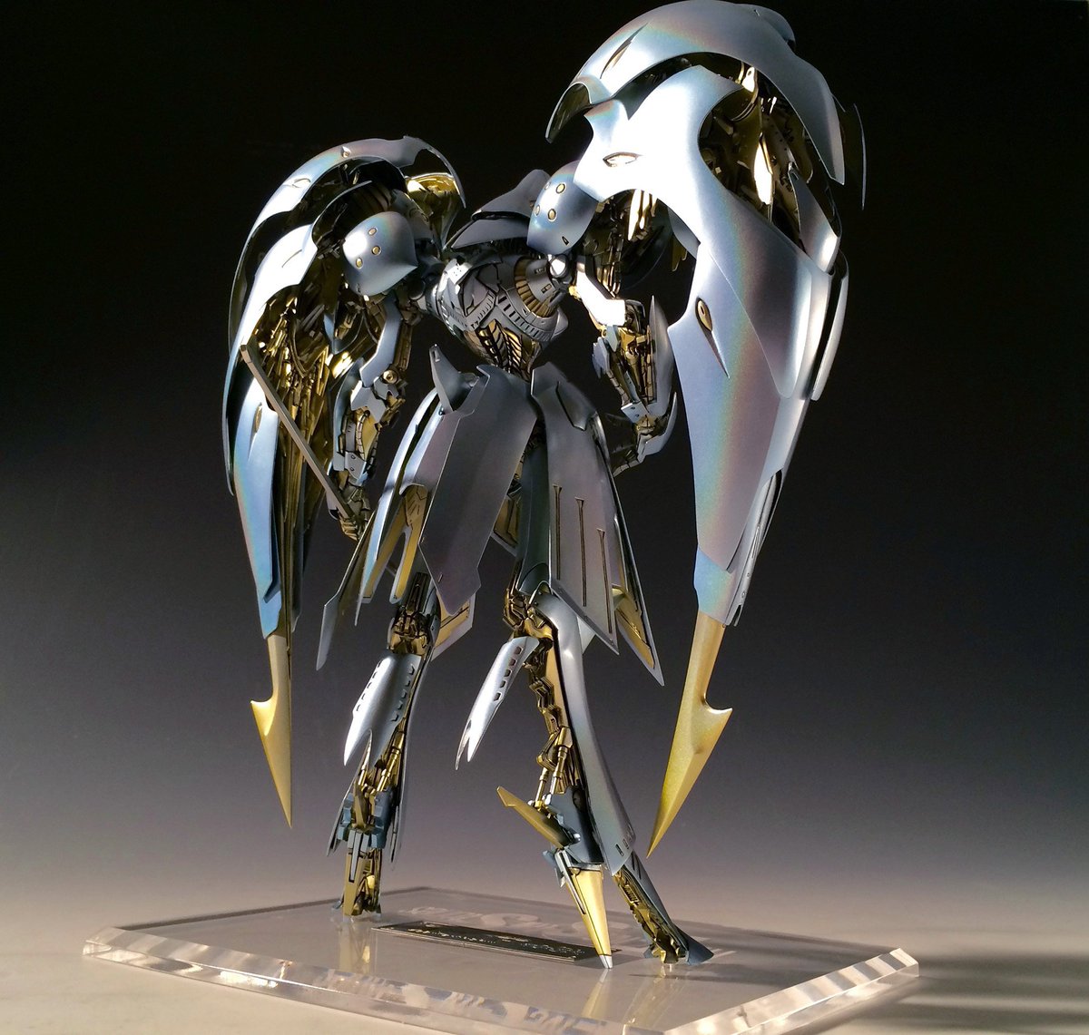 ロボット 1/100 ultra」発売 AGILUS KUKA、可搬重量16kg対応の小型ロボット「KR AUGE/ALUUSQULL K.O.G. Prototype ロボット