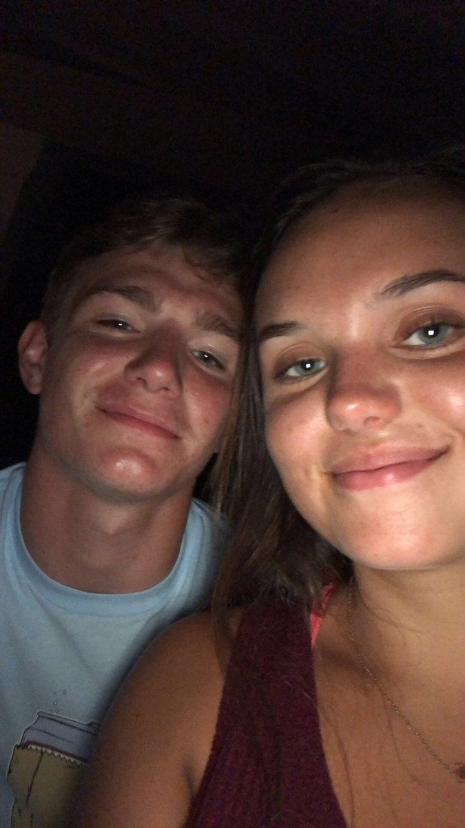 carlyburnss's tweet image. happy birthday christopher, nasty 19 looks good on you @chis_jones1999 #forthecomputer