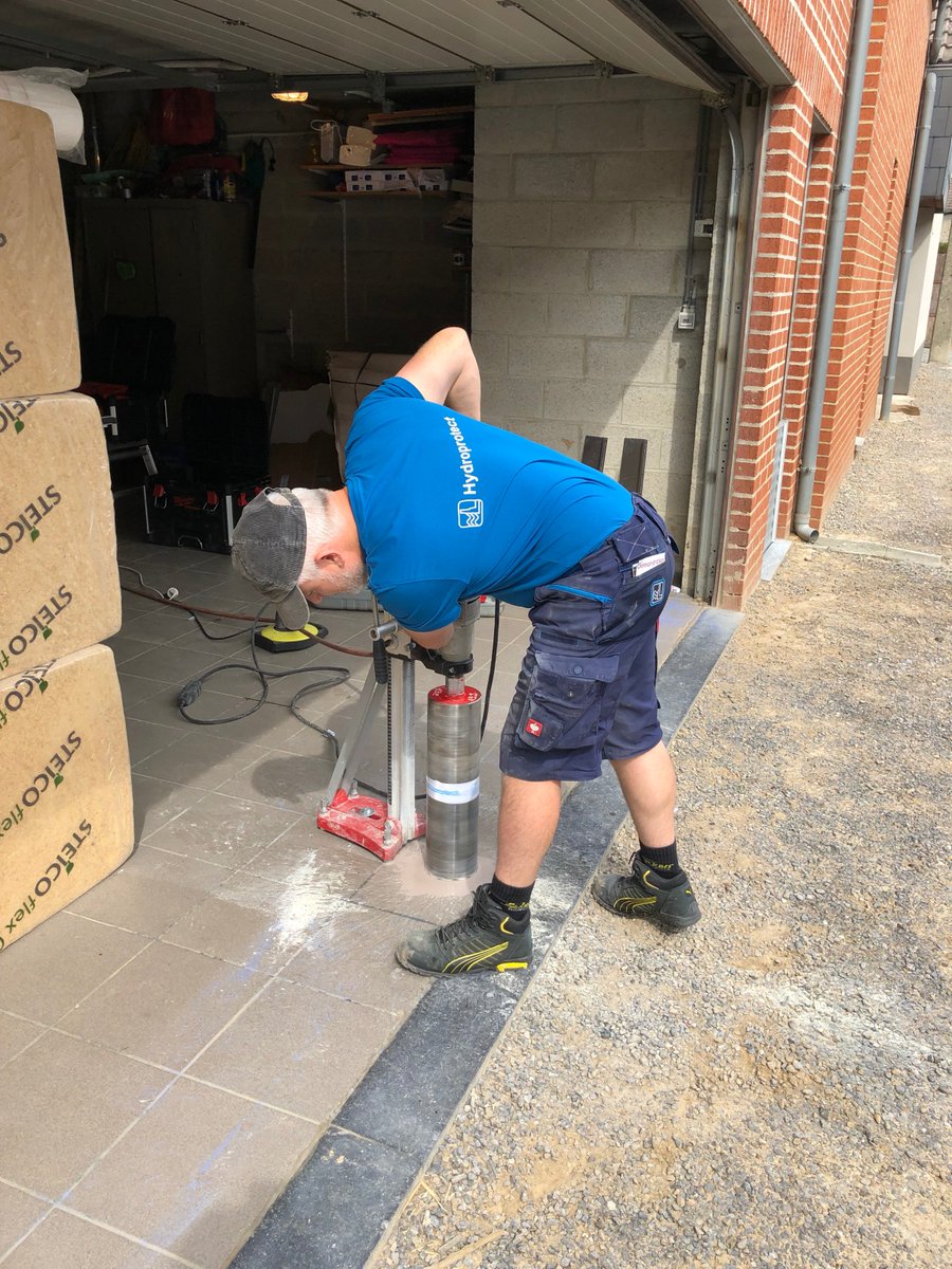 Hydroprotect's tweet photo. 🛡️#Installation de 5 #dispositifs de #protection contre l' #inondation #ruisellement et/ou le #débordement d'#égout #PontàCelles #province du #Hainaut 🇧🇪 🌊🤛 https://t.co/QHpAiQ942G