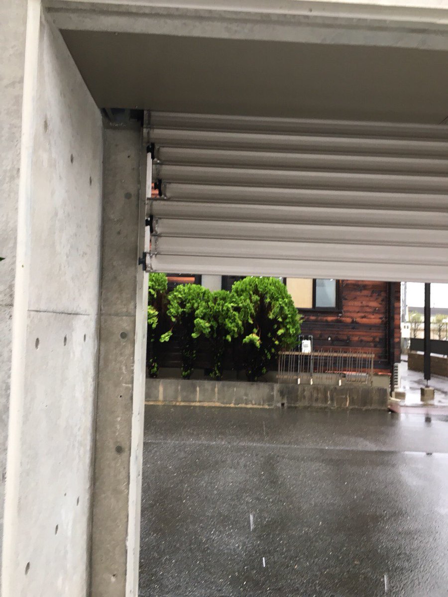 岩崎晟吾 岸和田被害やばすぎやろ 家のガレージほとんどなくってるし ガレージの意味ない 皆んないけてるん