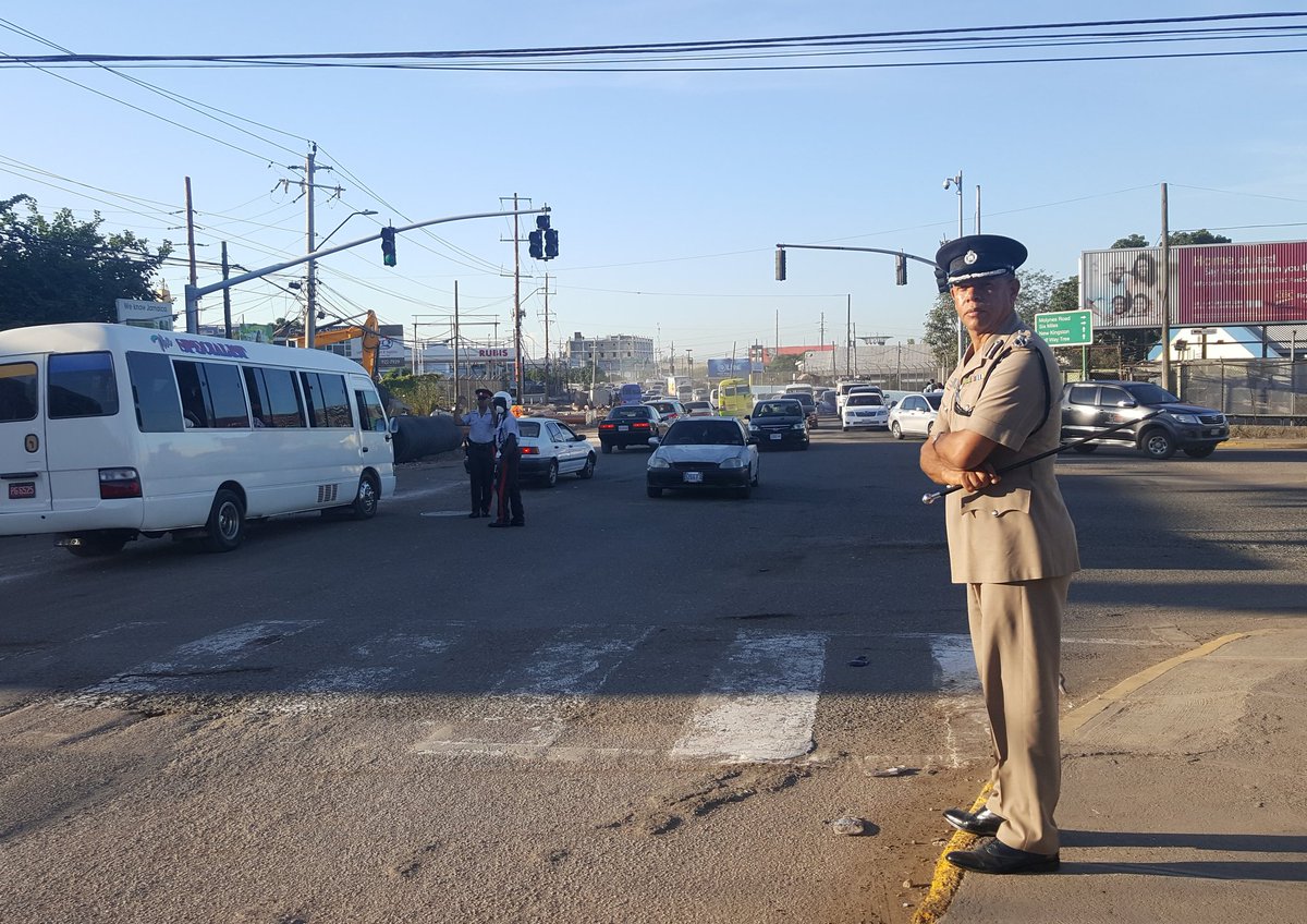 JamaicaConstab's tweet photo. How is your commute so far? We are out making it a little easier! #JCFStrong https://t.co/FsTEAd07Bk