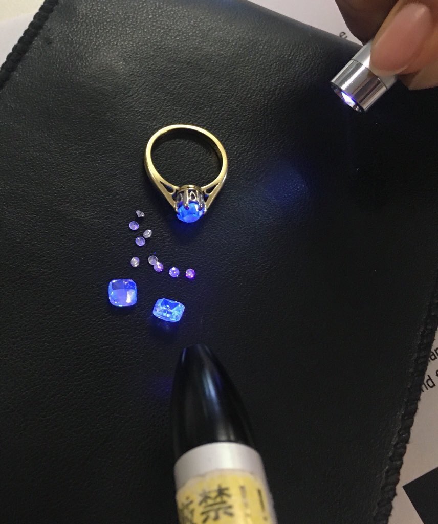 BAJ_UK's tweet image. 💎 DIAMOND GRADING FOR INTERMEDIATES: Understand and master the measurements and ideal proportions of #diamonds with our industry expert - @GrahamTom. 

🌐 baj.ac.uk/courses/short-…

📆 29-30 Sept

Book now. 📧 info@baj.ac.uk 

#diamondgrading #diamondcourse #jewellerycourse