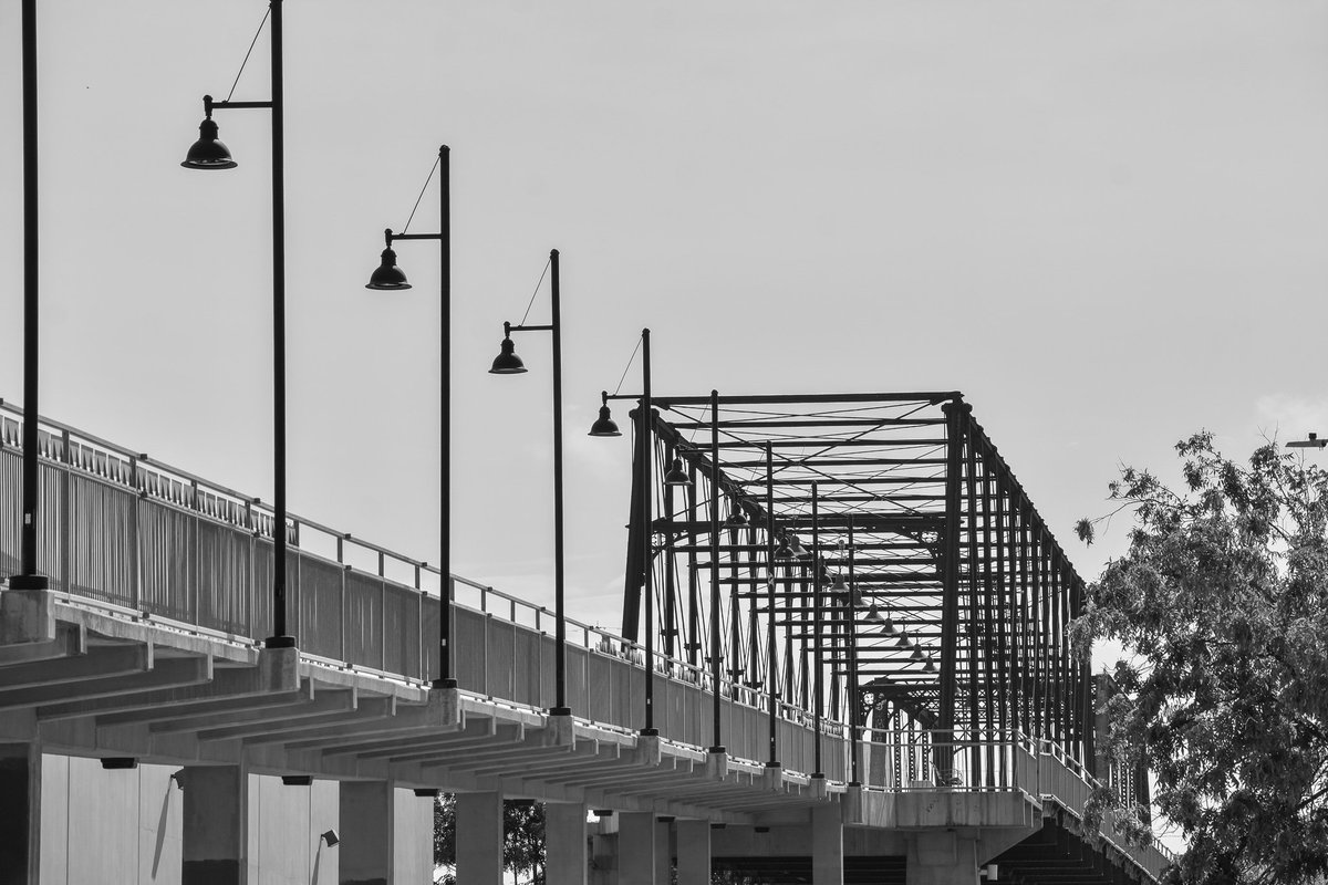Hays Street Bridge #haysstreetbridge #sanantonio #sanantoniophotographer #bridgephotography #oldbridge #blackandwhite #texas #photography #architecture