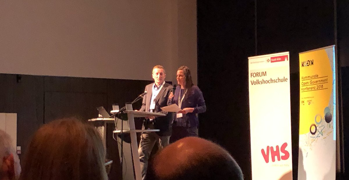 IT_Digital_AC's tweet photo. @nowanda1 an die #Kommunen: Sucht euch Partner, die ihr vorher noch nicht gehabt habt: Nerds, IT-Begeisterte, Coder. #kogn #opengov https://t.co/YWM6HsNLwr