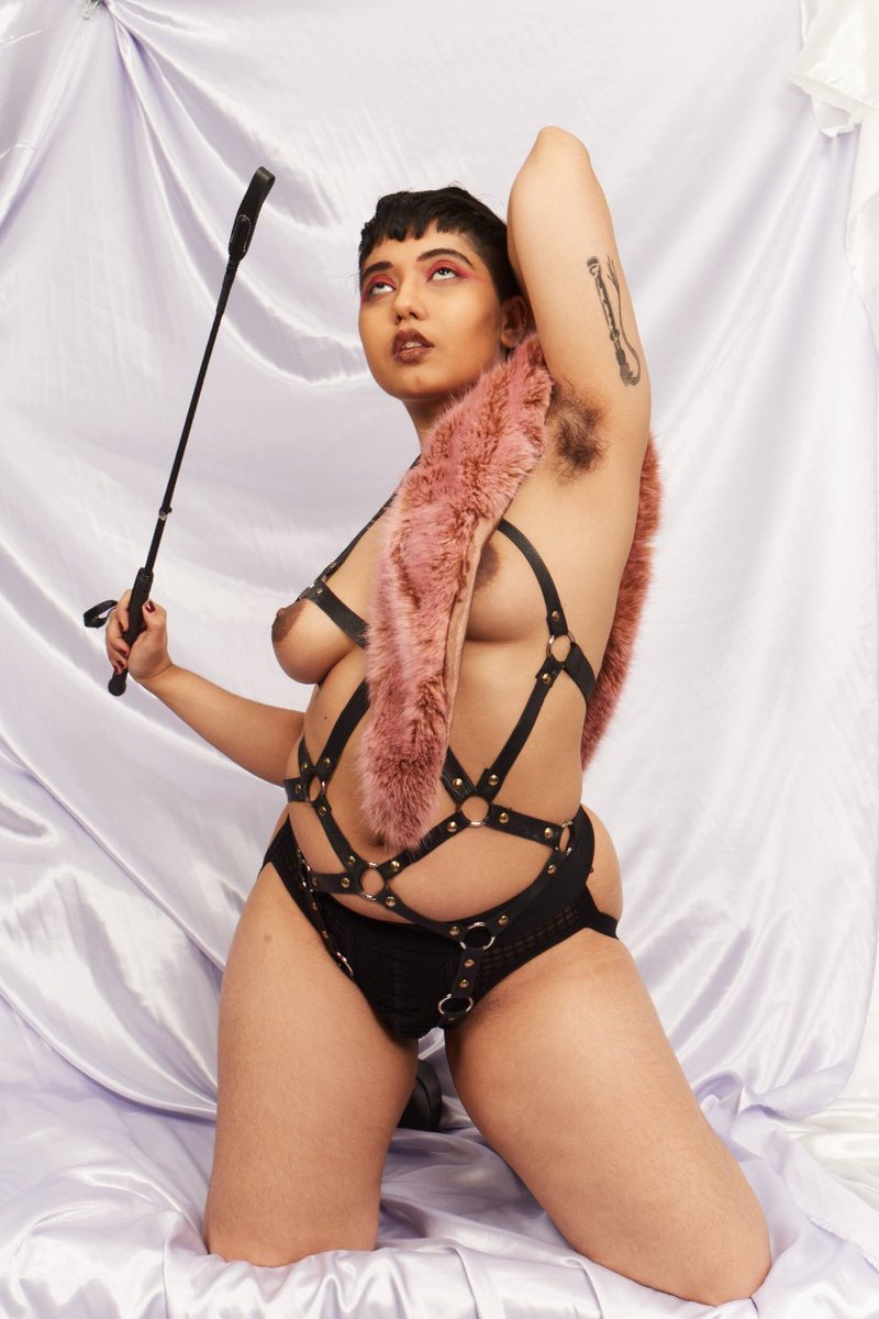 Sluts4slutscol's tweet photo. RT if you think Princess Daddy is totally fucking badass 
https://t.co/S6l0w2waUS
#qtpoc #queerporn #nonbinary https://t.co/ZOowvxUvtx