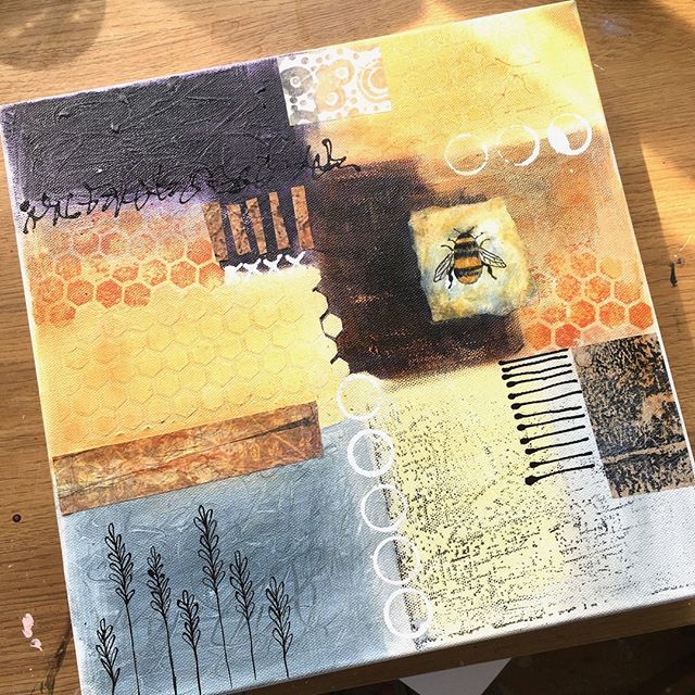 Alisonjgilbert's tweet photo. Close to the finish line - hopefully this one will be going up to London on Saturday 😊 .
.
.
.
.
.
.
.
.
#mixedmedia #mixedmediaart #contemporaryart #mixedmediaartist #mixedmediaartwork #mixedmediacanvas #mixedmediacollage #stitchedcollage #stitche… https://t.co/hZ8nEO79YQ https://t.co/gQyBEr5emF