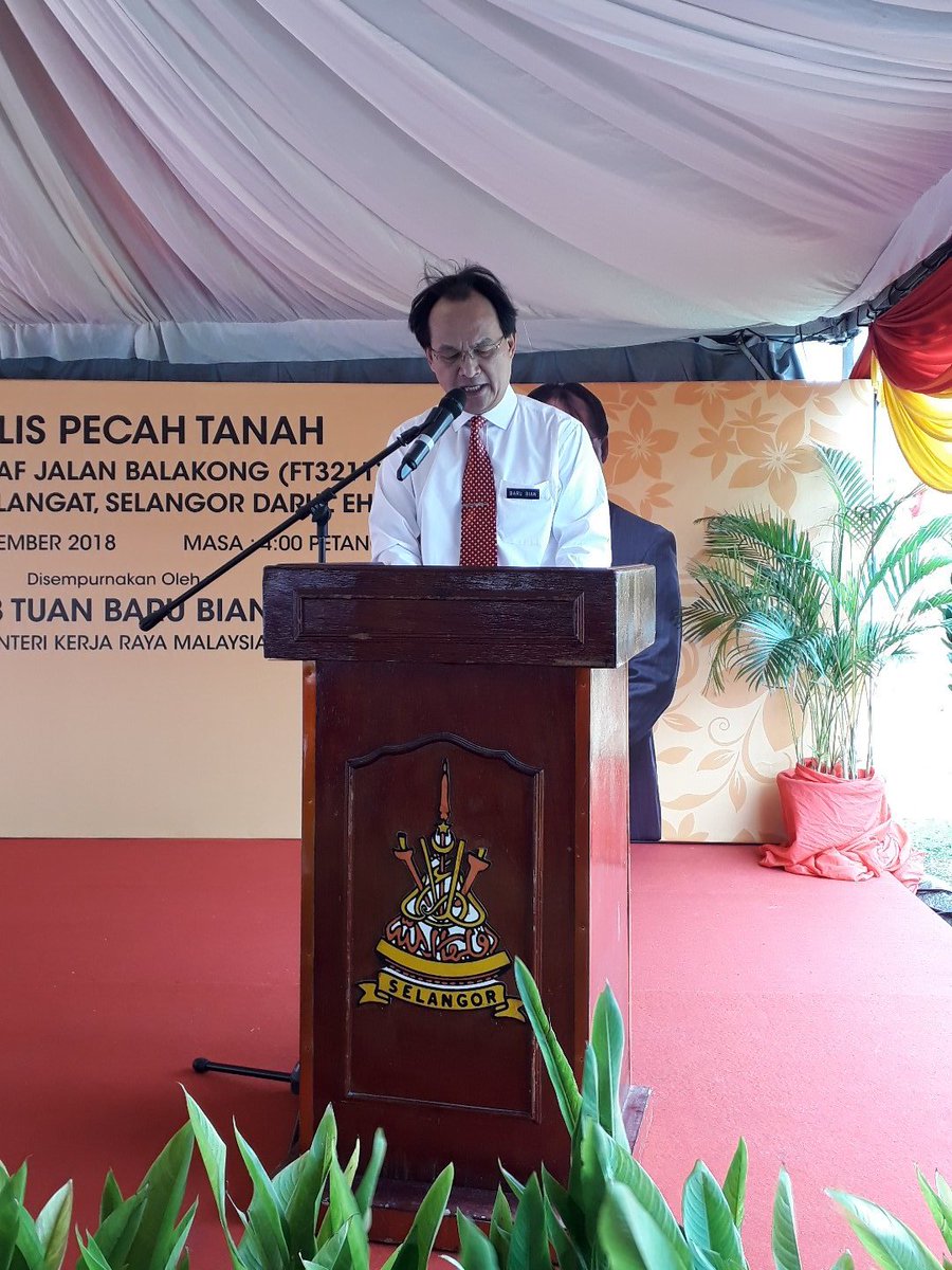 moworksmy's tweet photo. Ucapan perasmian Majlis Pecah Tanah Menaiktaraf Jalan Balakong (FT3211) Daerah Hulu Langat oleh Menteri Kerja Raya YB Tuan @baru_bian @JKRMalaysia @CIDBMALAYSIA1 @LLMrasmi @abdulrazak5559 https://t.co/pyHpBi0MvV