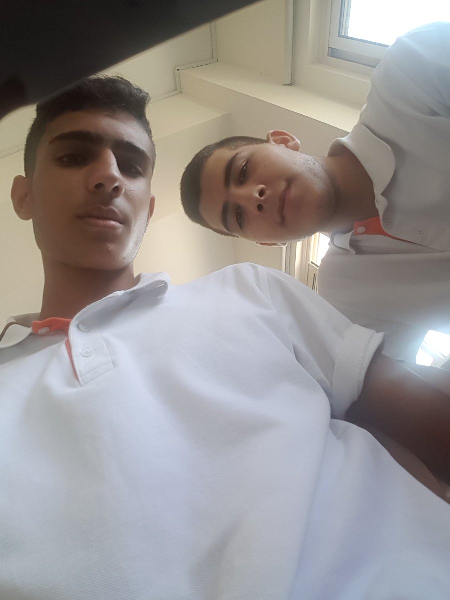 SKitrou's tweet photo. First day of the fucking school 😭 https://t.co/iBoUGlfHha